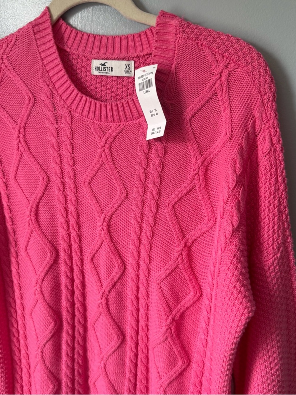 Hollister Barbie Pink Oversized Cable Knit Sweater Size XS - Picture 2 of 4